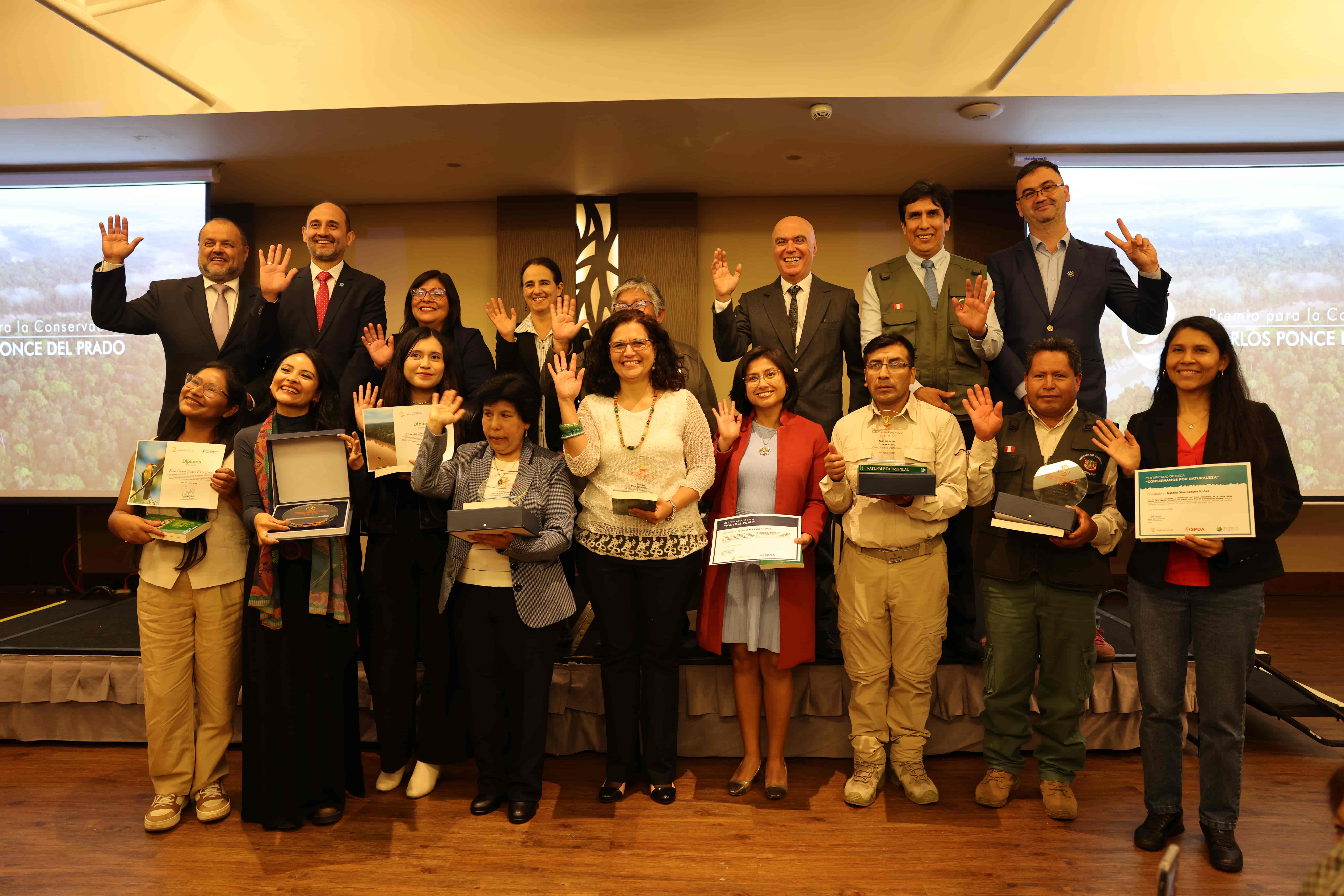 Ceremonia de los Premios Carlos Ponce del Prado